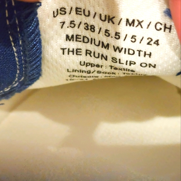 New Kenneth Cole Slip On Sneakers US7.5 - Picture 6 of 6